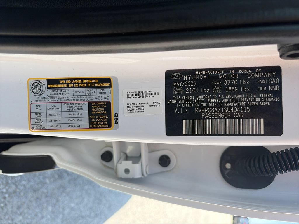 Used 2025 Hyundai Venue Limited FWD image 30