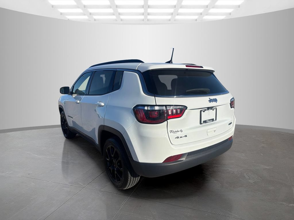 Used 2024 Jeep Compass Latitude AWD/4WD image 5