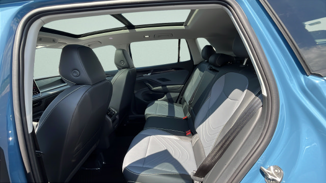 New 2026 Volkswagen Tiguan SE AWD/4WD image 22