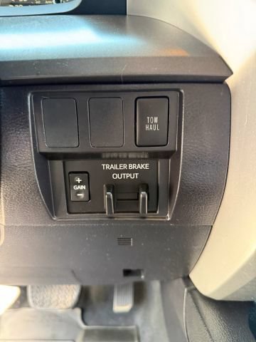 Used 2021 Toyota Tundra SR5 w/ SR5 Upgrade Package AWD/4WD image 33