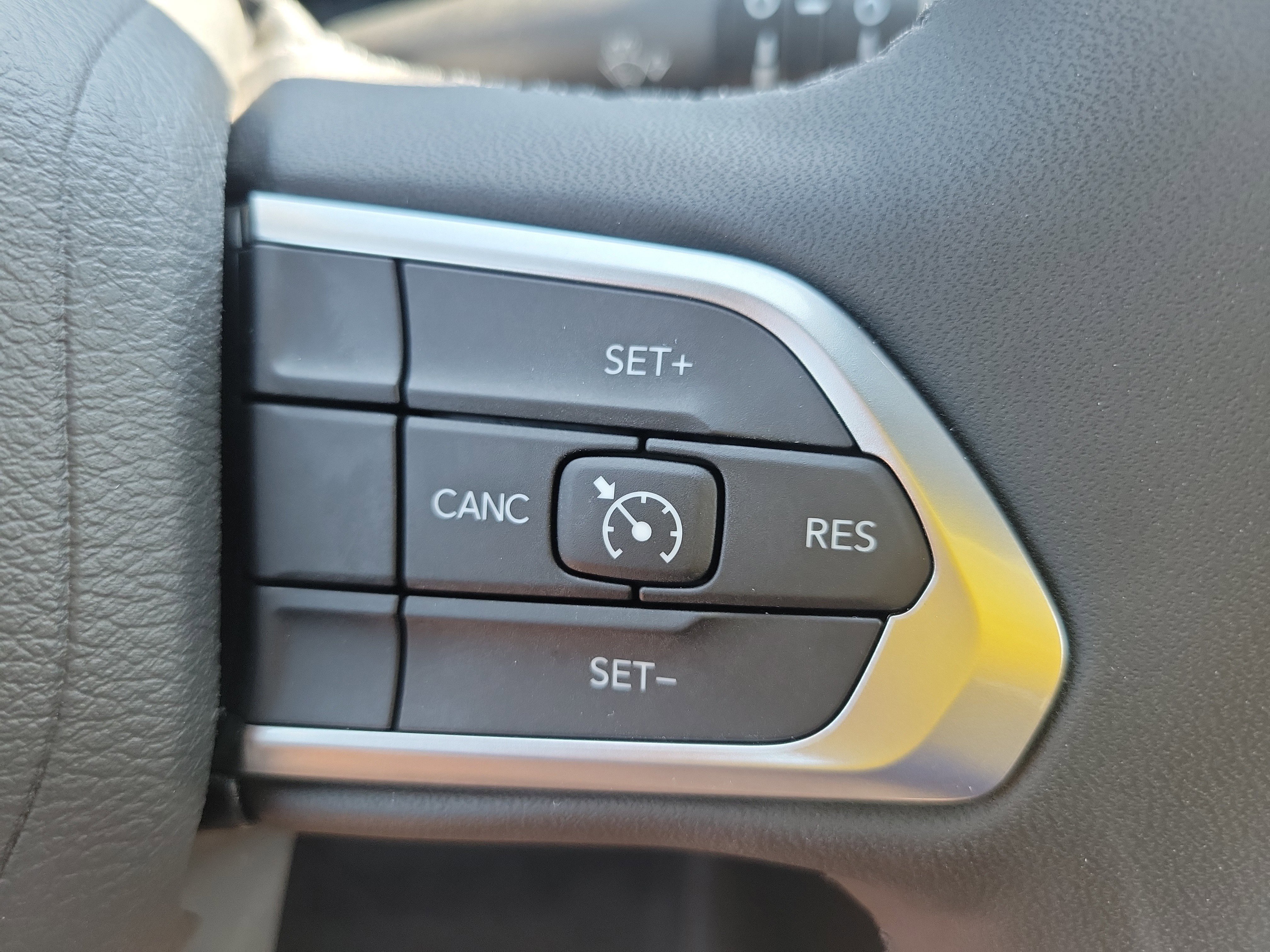 Used 2025 Jeep Compass Latitude w/ Altitude Special Edition AWD/4WD image 22
