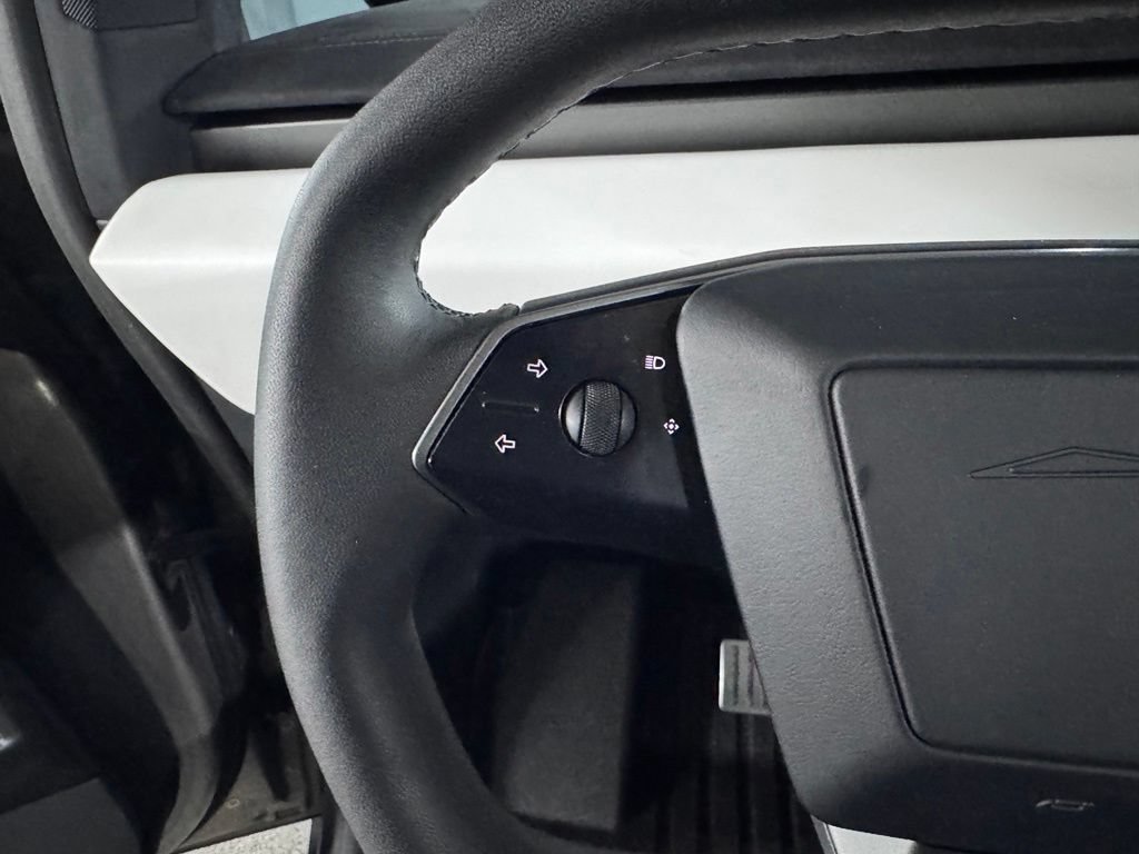 Used 2024 Tesla Cybertruck Cyberbeast AWD/4WD image 30