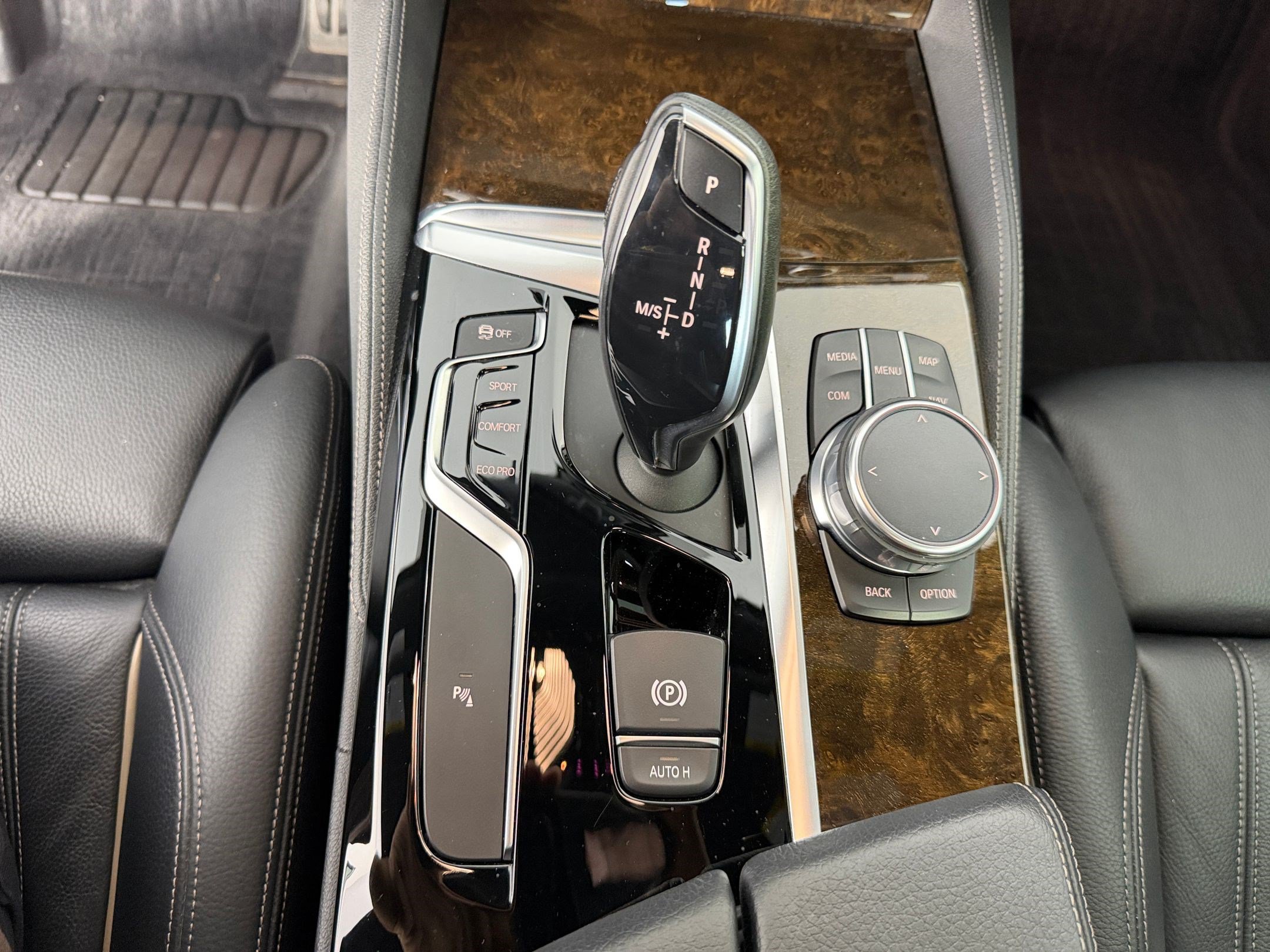 Used 2018 BMW 540i RWD image 16