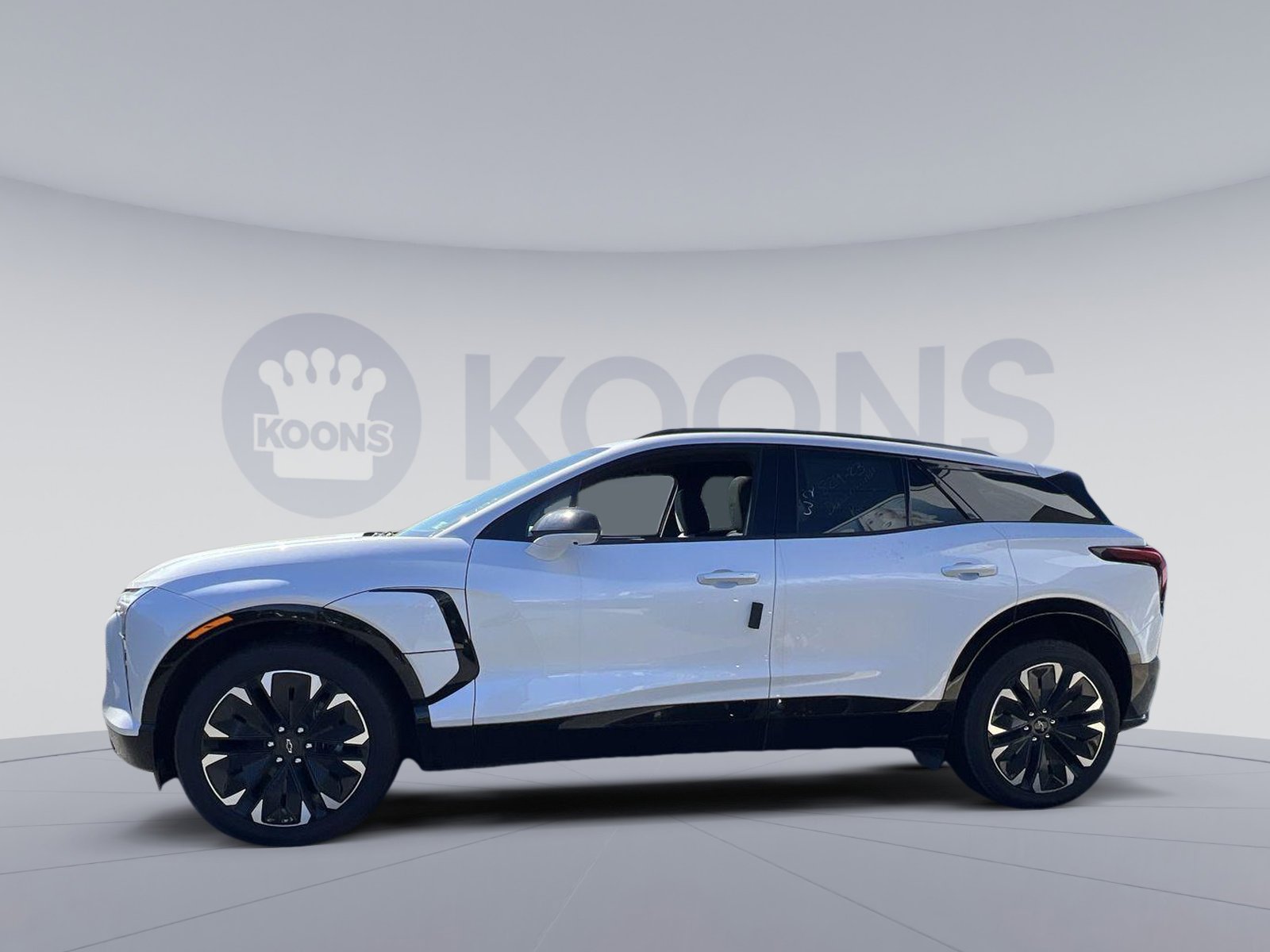 New 2025 Chevrolet Blazer EV RS image 2