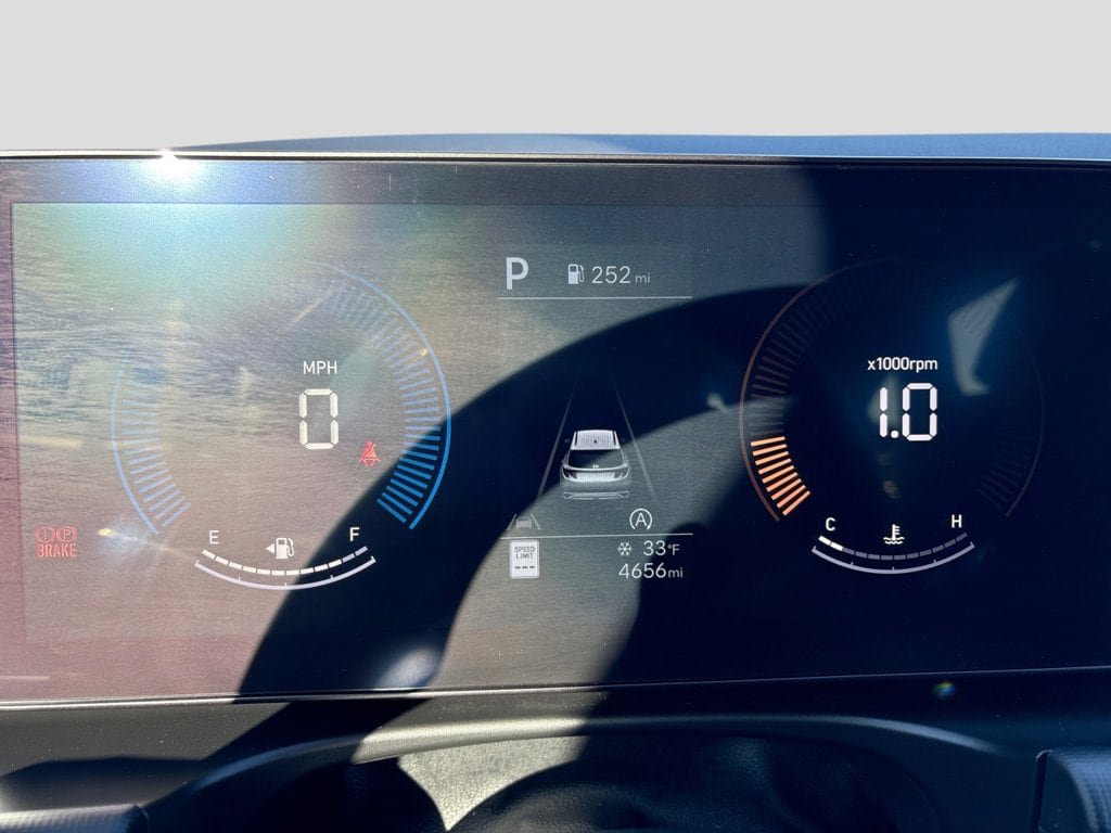 Certified 2025 Hyundai Tucson SE AWD/4WD image 17