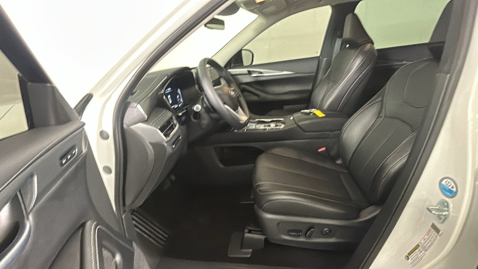Used 2024 INFINITI QX60 Luxe AWD/4WD image 12