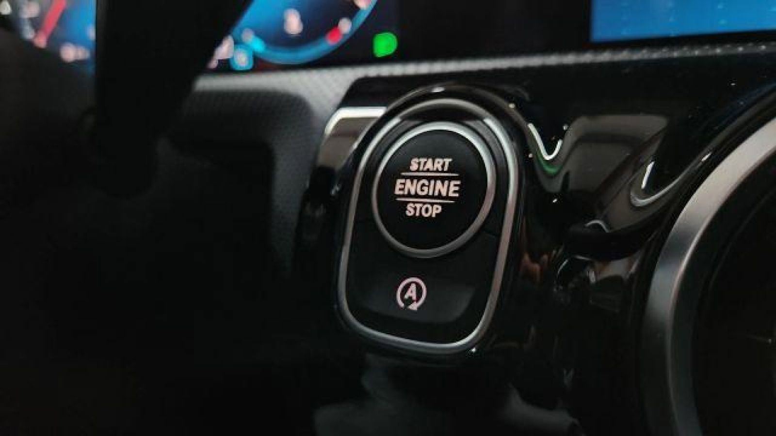 Used 2020 Mercedes-Benz A 220 4MATIC w/ Premium Package image 37