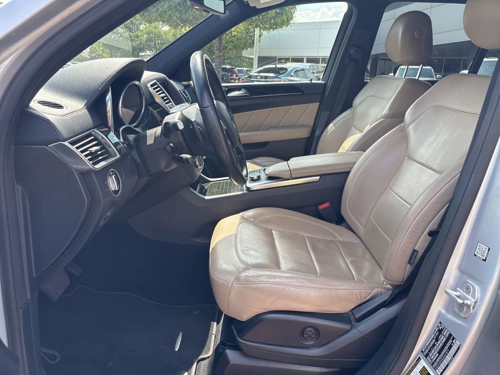 Used 2016 Mercedes-Benz GL 450 4MATIC image 21