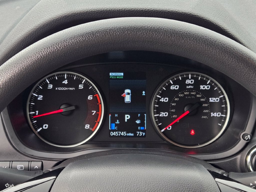 Used 2024 Mitsubishi Eclipse Cross AWD image 39