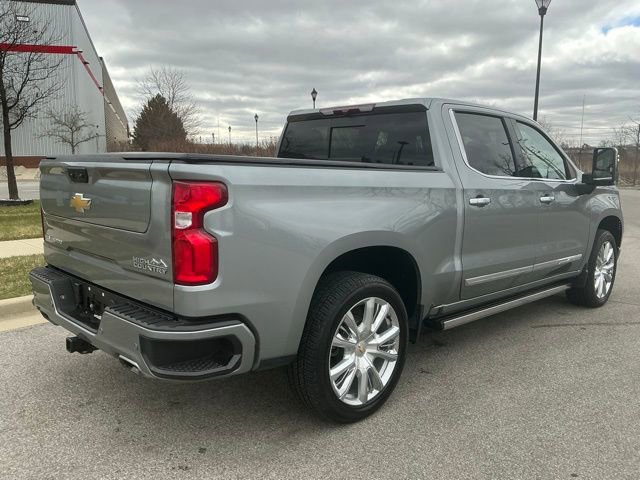 Used 2024 Chevrolet Silverado 1500 High Country w/ High Country Premium Package image 6