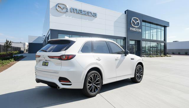New 2026 MAZDA CX-70 3.3 Turbo S w/ Premium Package image 3