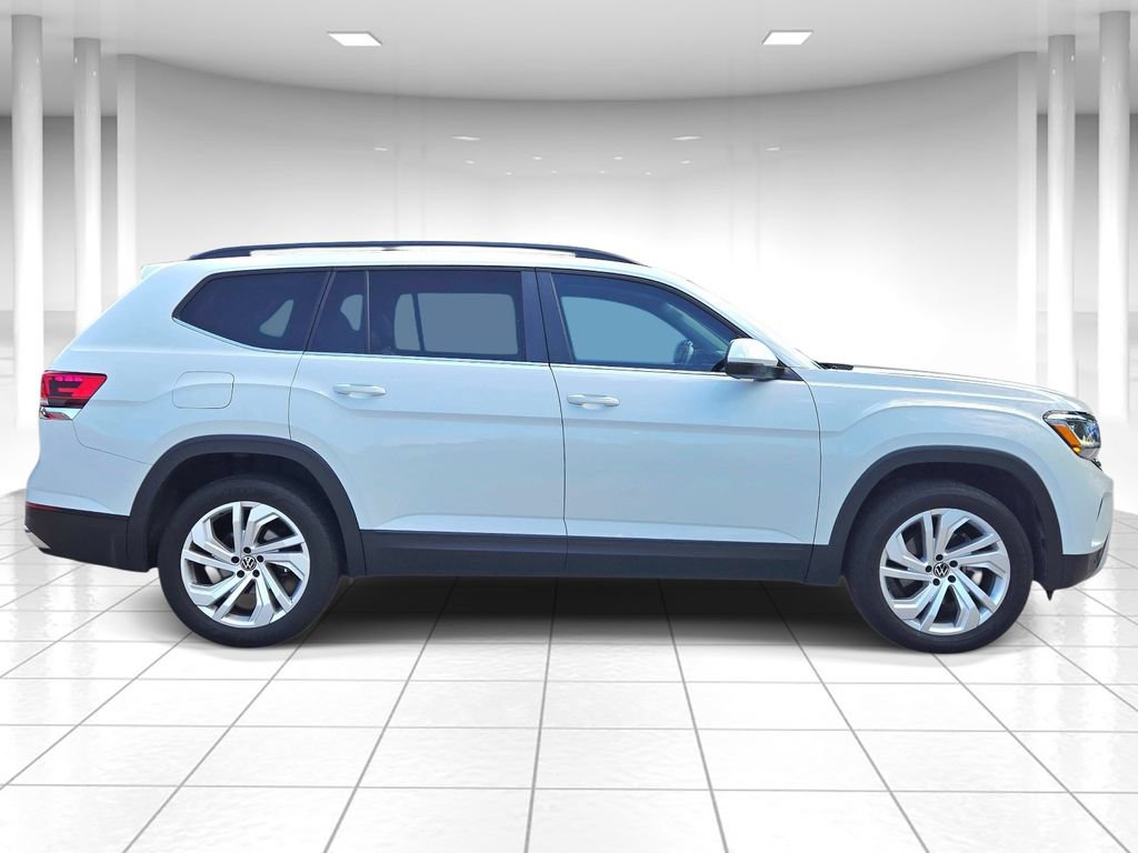 Used 2023 Volkswagen Atlas SE w/ Panoramic Sunroof Package AWD/4WD image 2