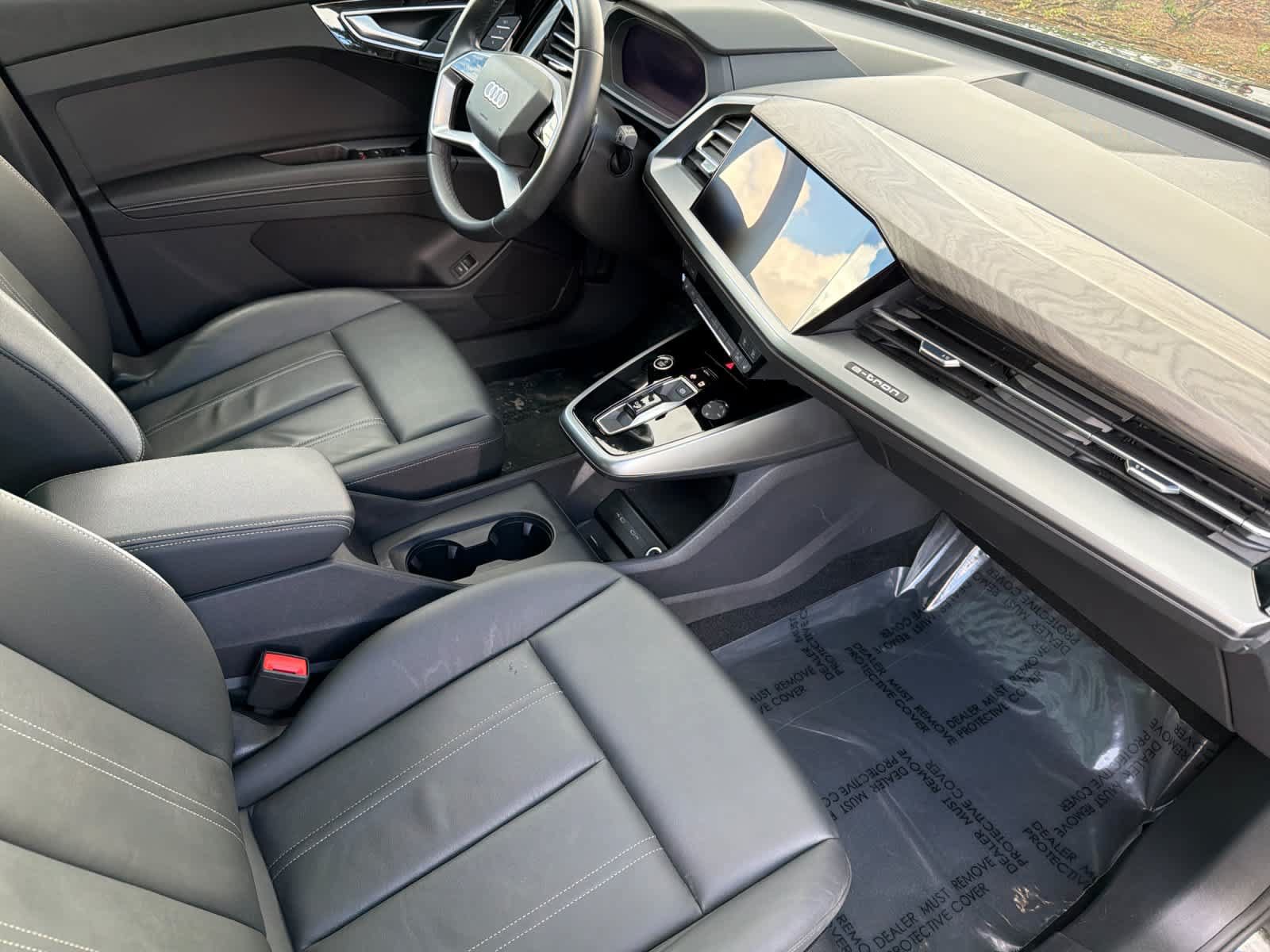 Used 2024 Audi Q4 e-tron Premium w/ Convenience Package AWD/4WD image 16