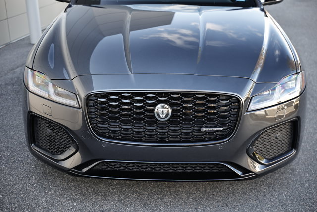 New 2024 Jaguar XF R-Dynamic SE AWD/4WD image 17