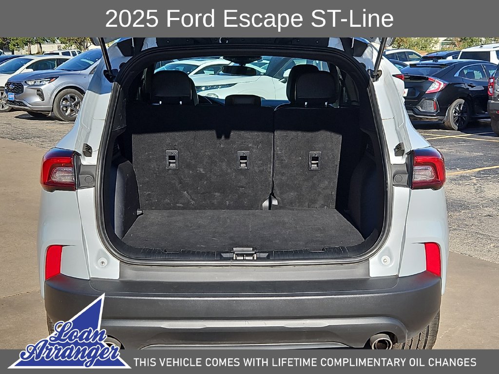 Used 2025 Ford Escape ST-Line FWD image 18