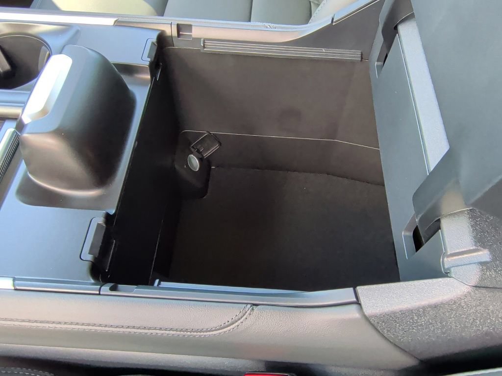 New 2026 Ford Expedition Active RWD image 32