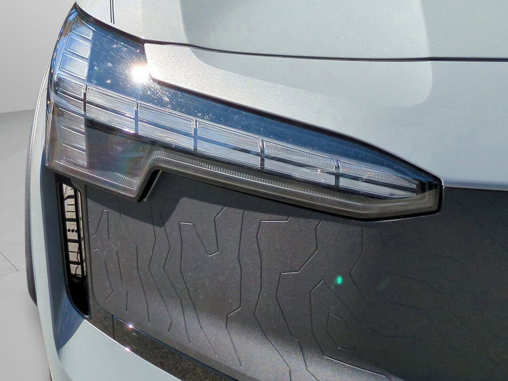 New 2026 Volvo EX30 Cross Country Ultra AWD/4WD image 26