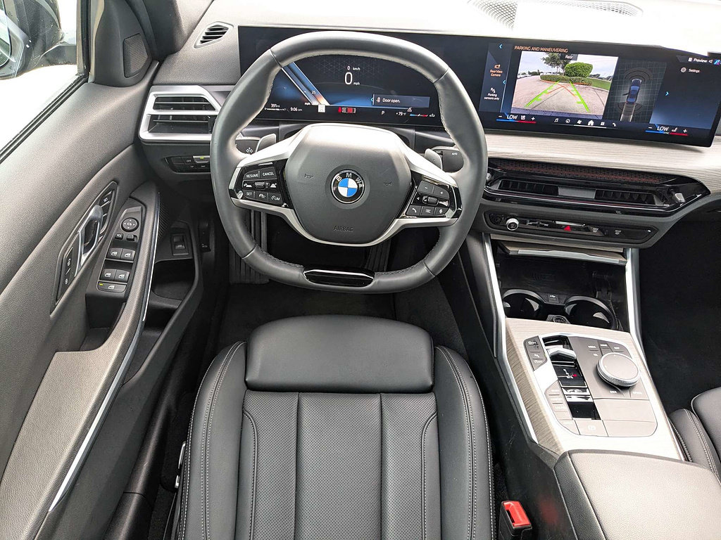 Used 2025 BMW 330i xDrive Sedan AWD/4WD image 15