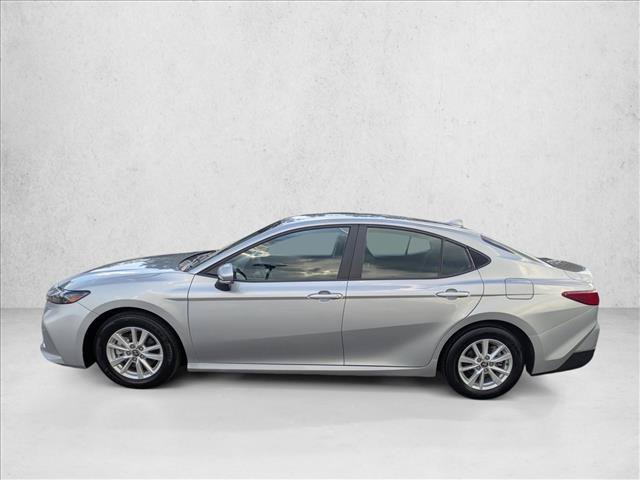 Used 2025 Toyota Camry LE FWD image 8
