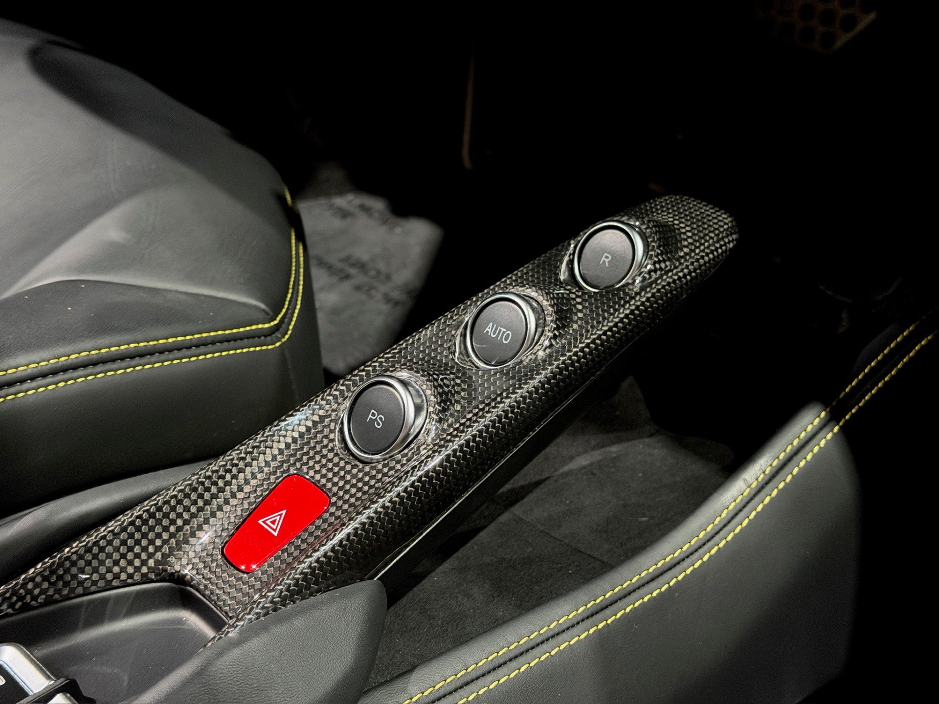 Used 2023 Ferrari F8 Tributo RWD image 27