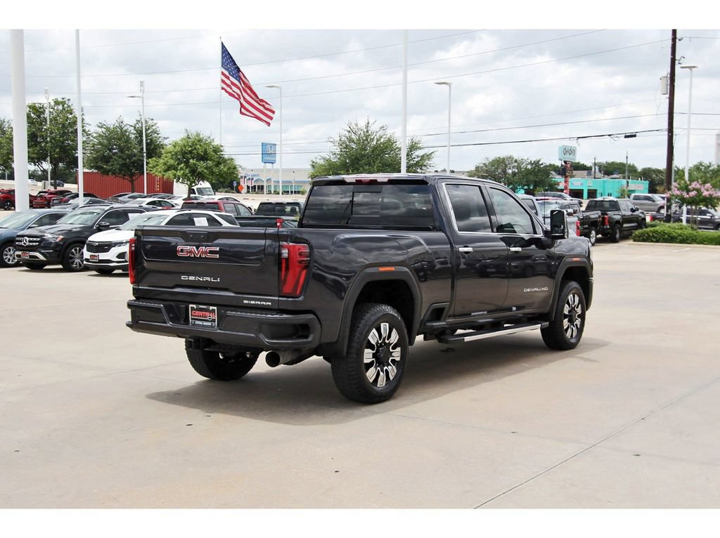 Used 2025 GMC Sierra 2500 Denali w/ Denali Reserve Package AWD/4WD image 5