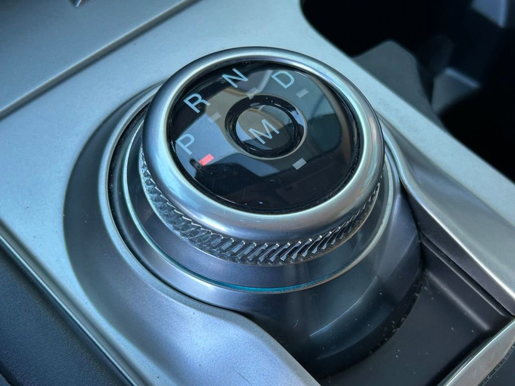 Used 2020 Ford Explorer XLT image 24