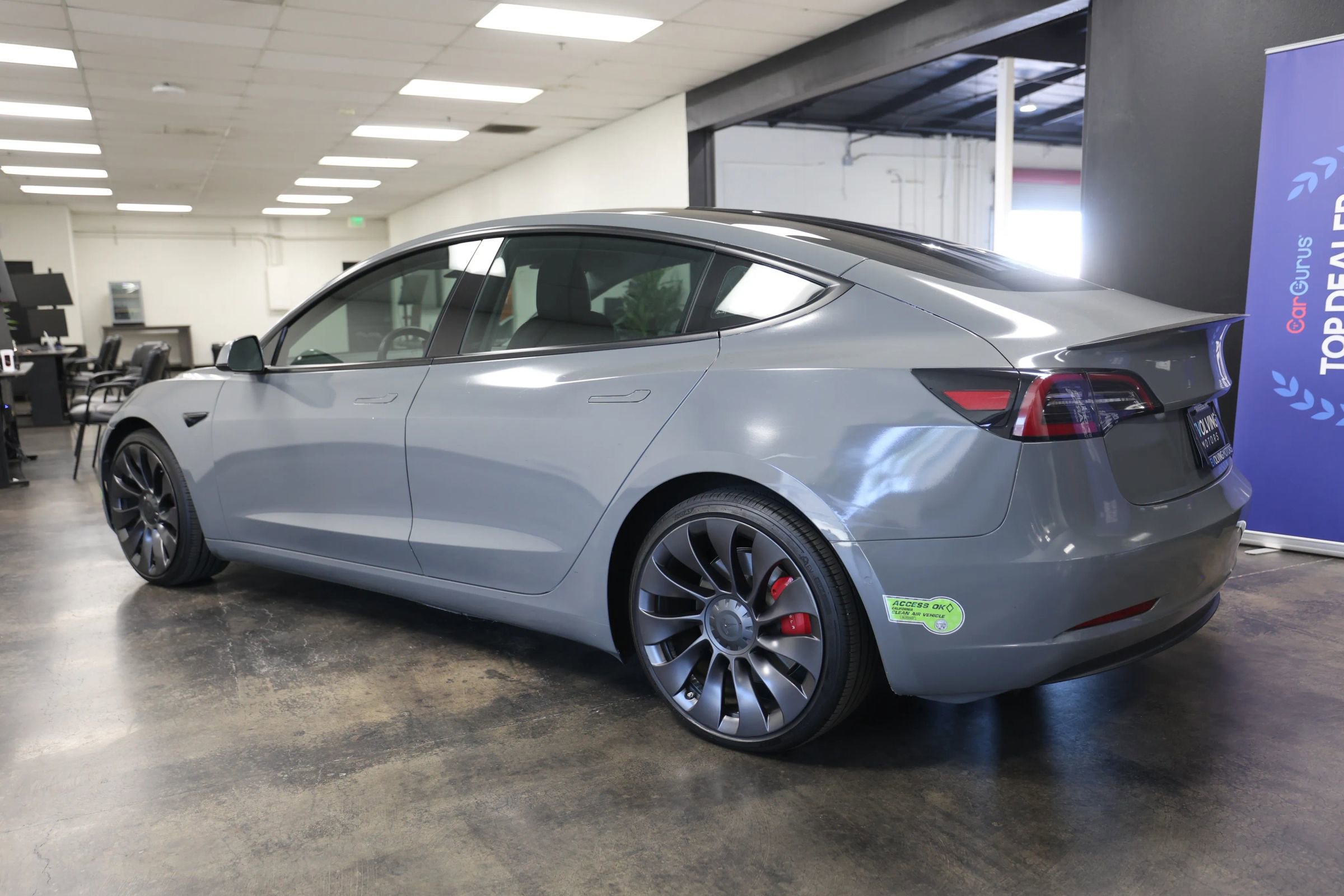 Used 2019 Tesla Model 3 Performance image 9