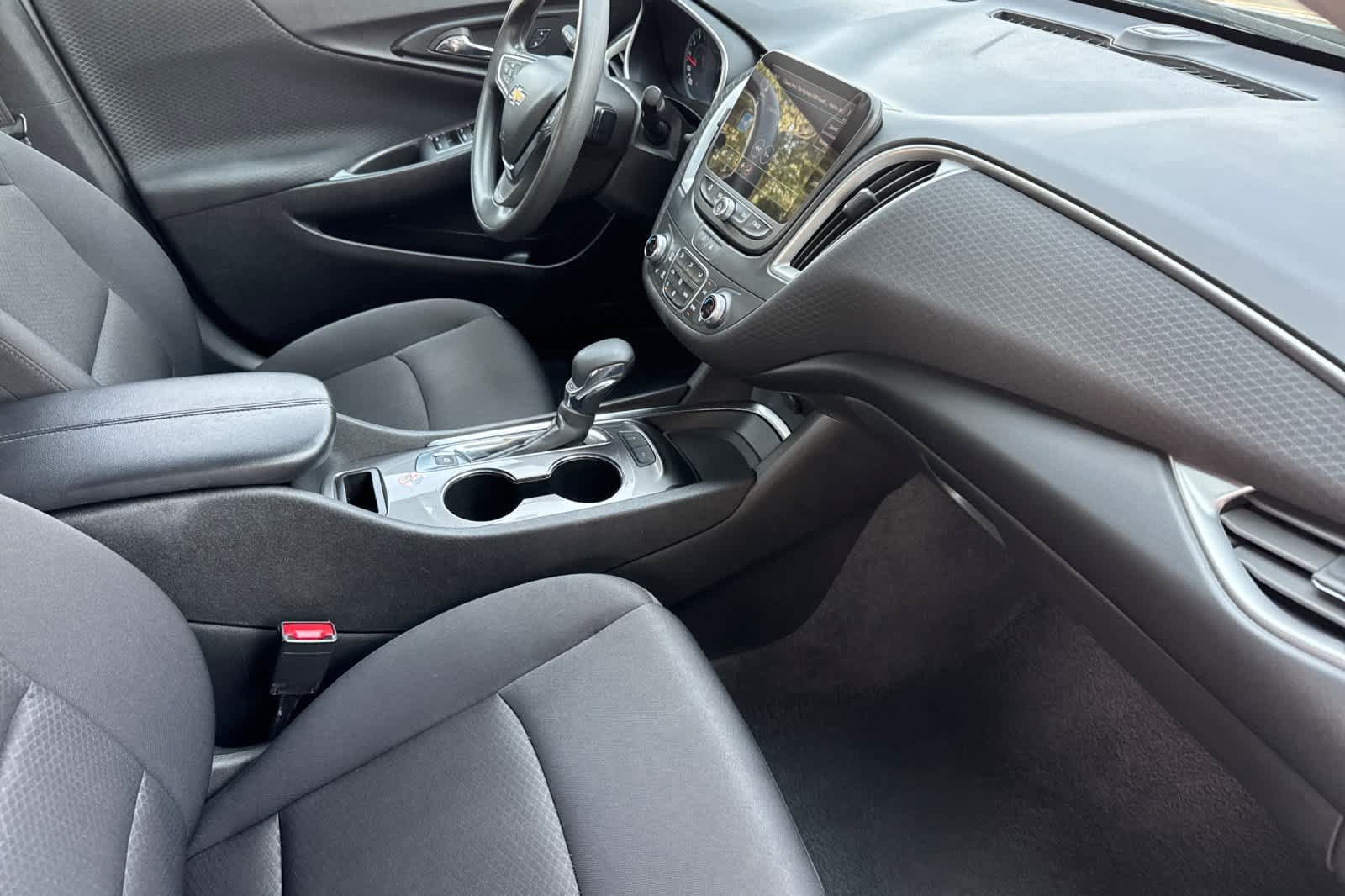 Used 2024 Chevrolet Malibu LT FWD image 15