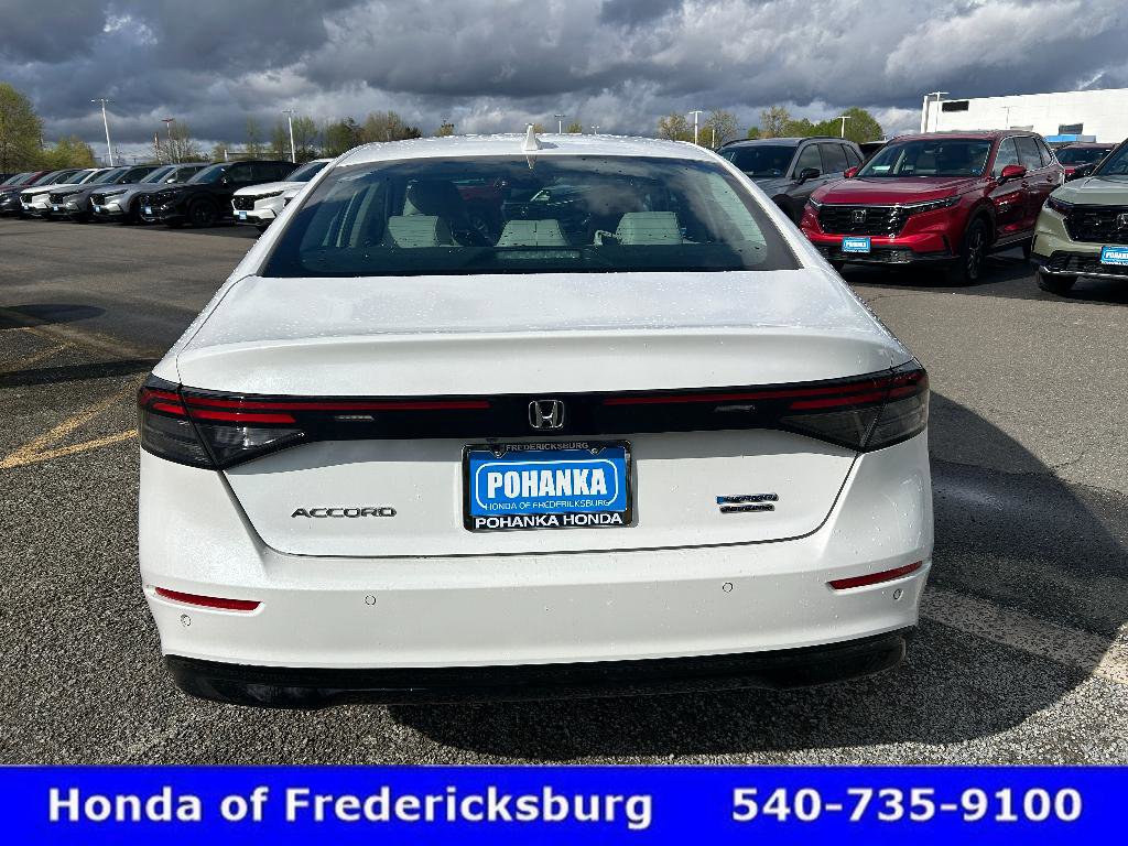 Certified 2023 Honda Accord Touring image 4