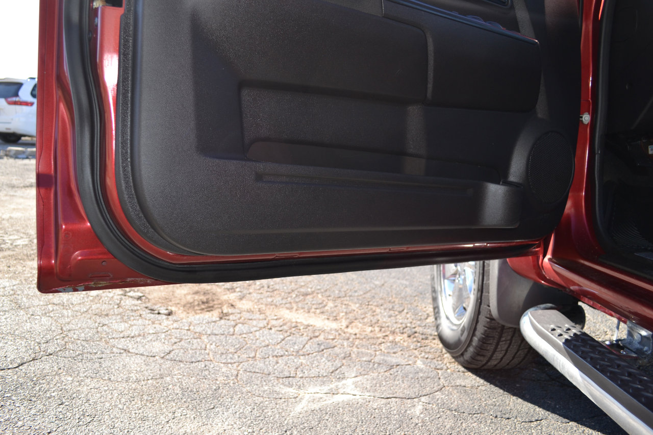 Used 2011 Chevrolet Colorado LT image 23