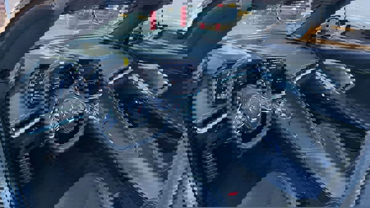 Used 2022 Chevrolet Corvette Stingray Premium Conv w/ Z51 Performance Package image 40