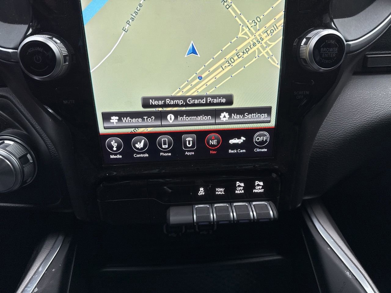 Used 2020 RAM 1500 Laramie w/ Sport Appearance Package image 24