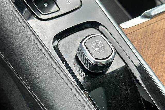 Certified 2023 Volvo XC90 T8 Plus image 26