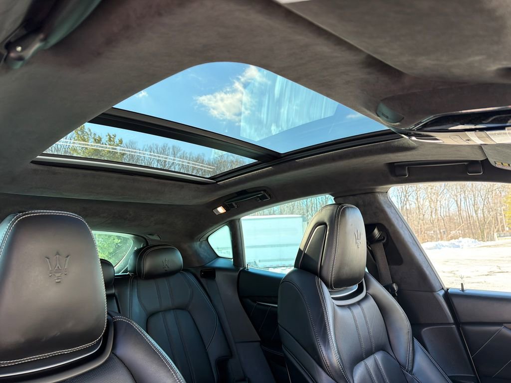 Used 2019 Maserati Levante GTS image 14