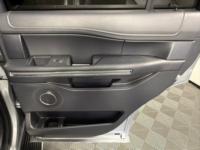 Used 2022 Ford Expedition XLT image 45