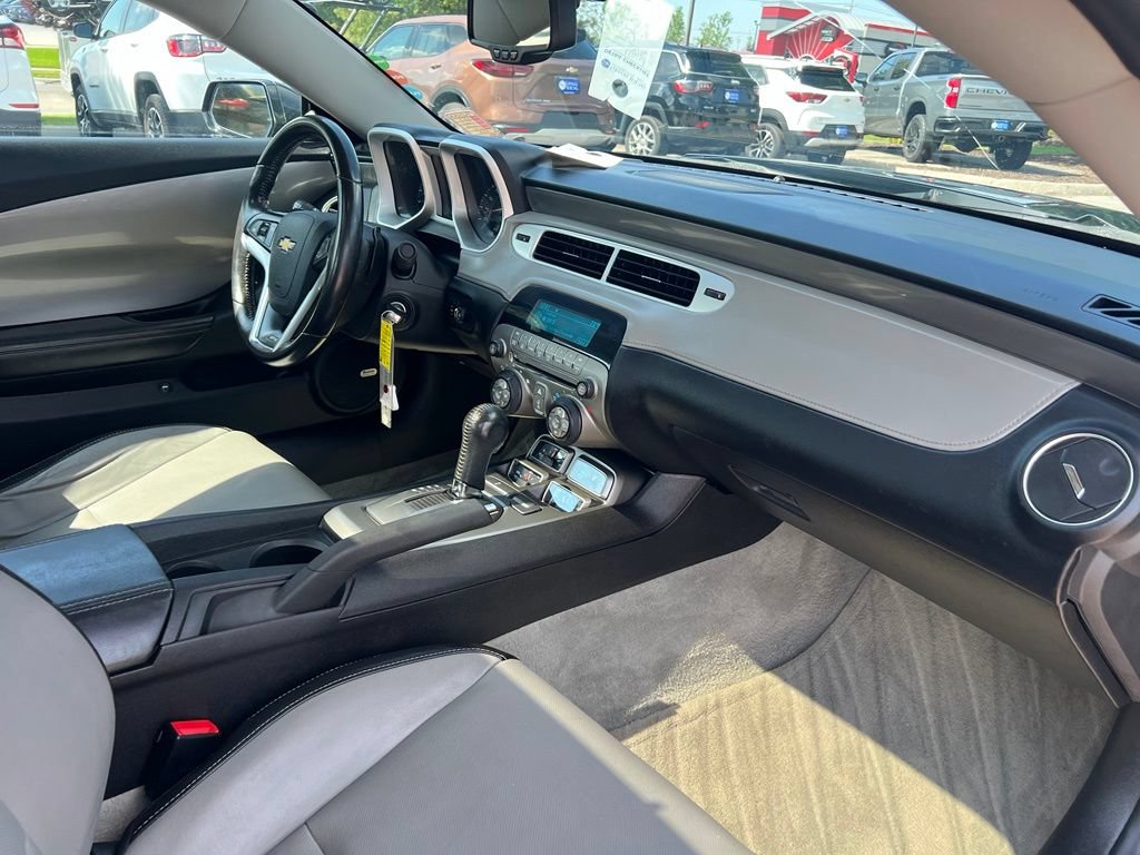 Used 2012 Chevrolet Camaro SS RWD image 25