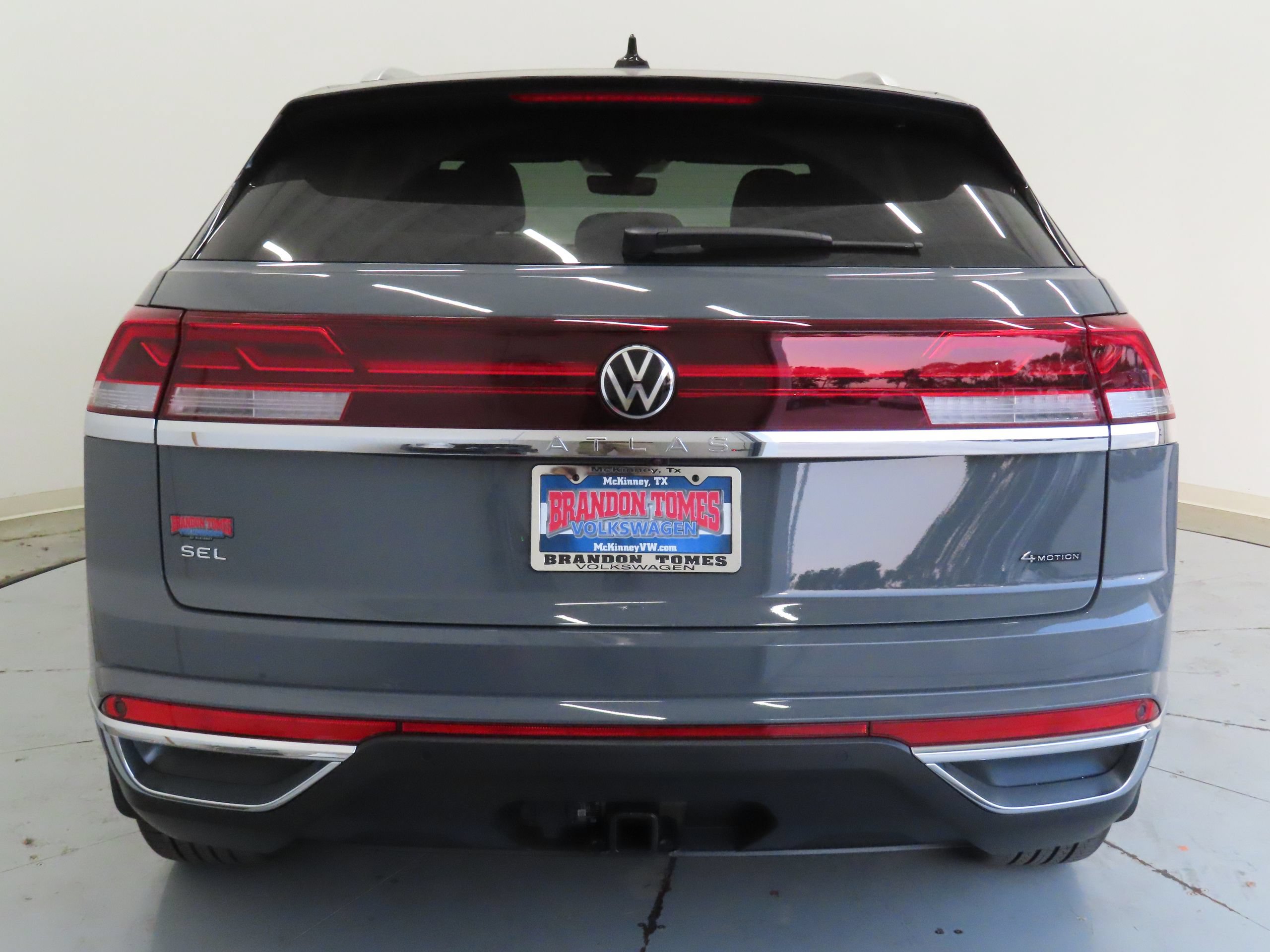 New 2026 Volkswagen Atlas Cross Sport SEL AWD/4WD image 4