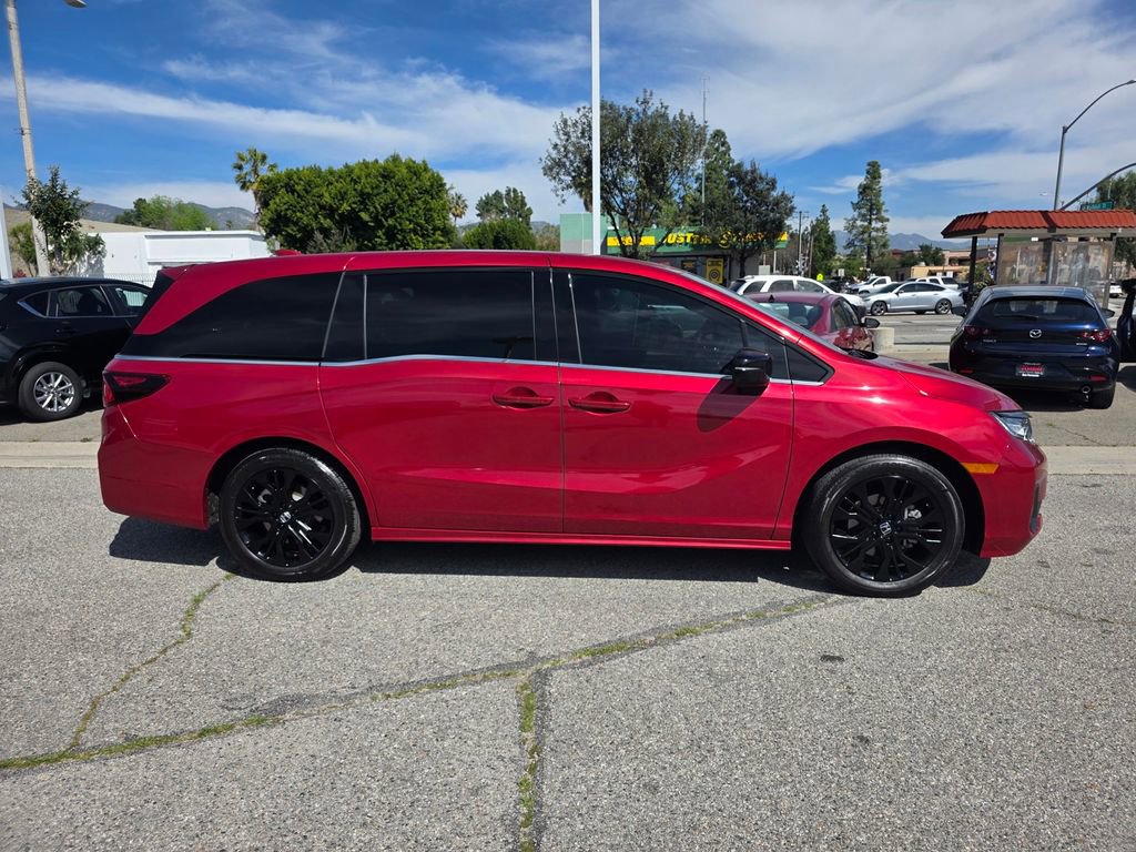 Used 2025 Honda Odyssey Sport-L image 4