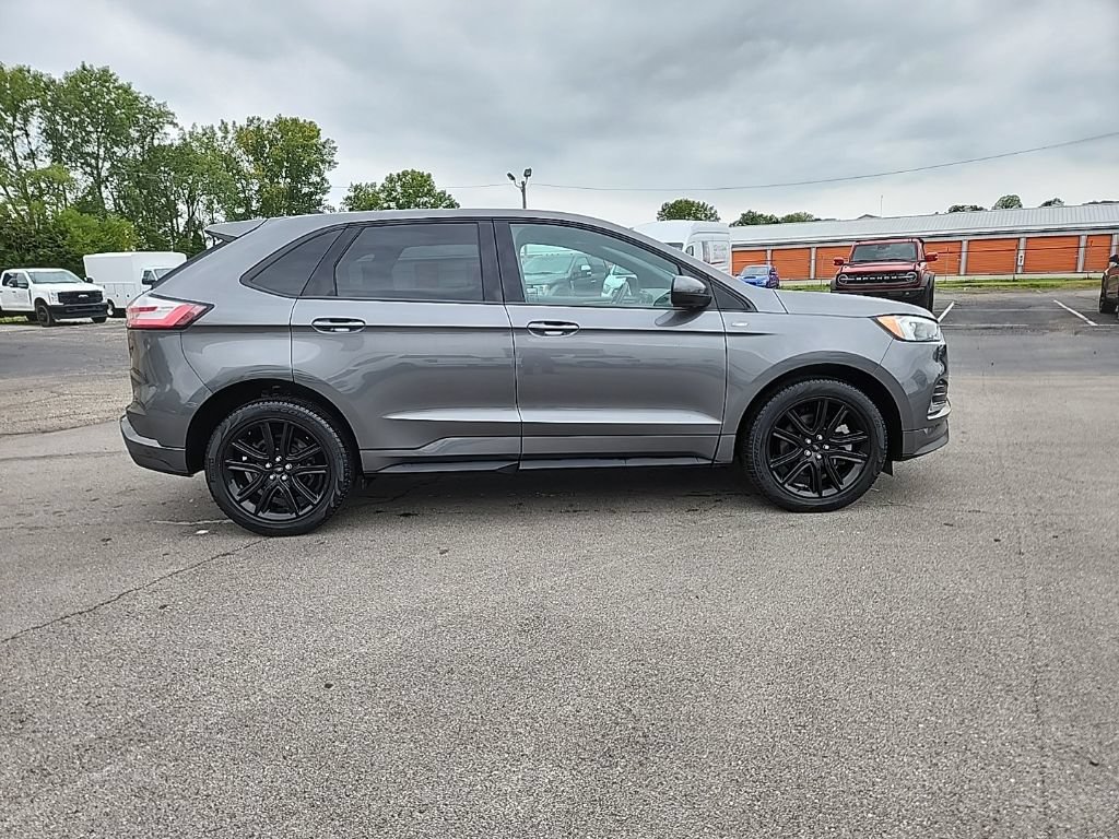 Used 2023 Ford Edge ST-Line AWD/4WD image 5