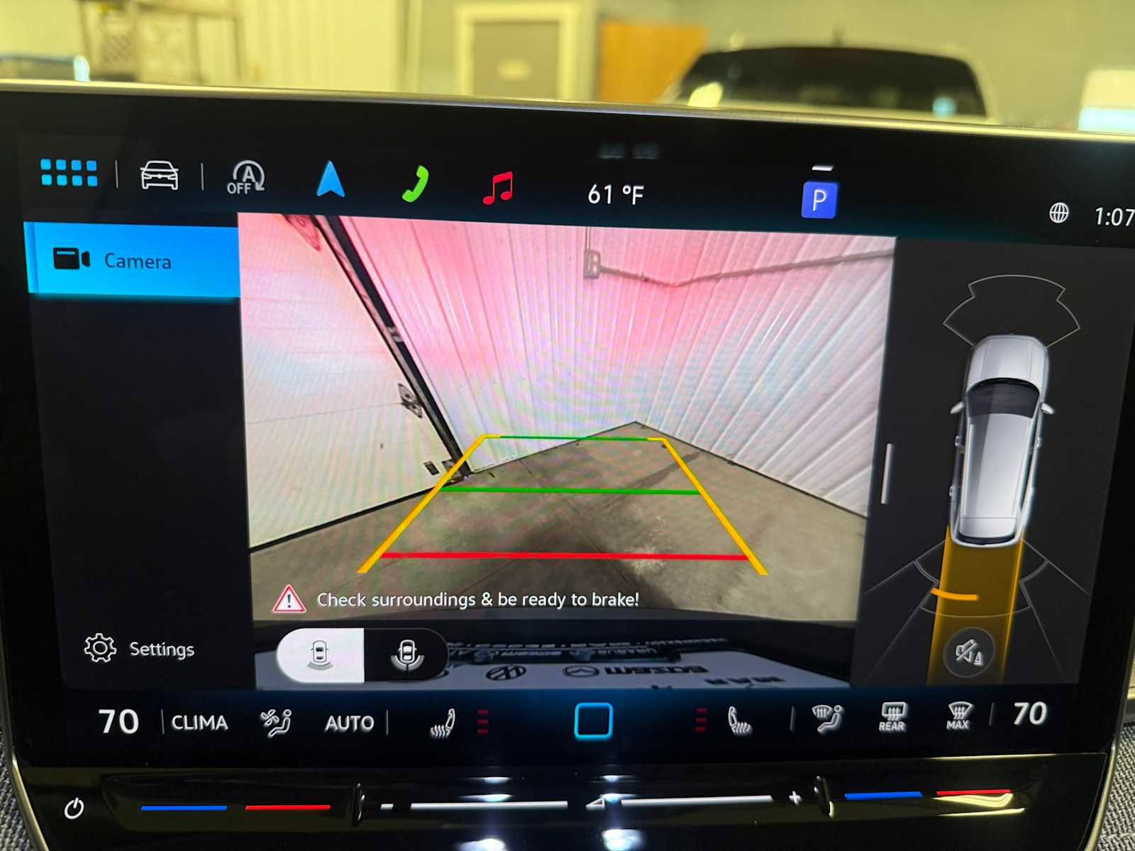 Certified 2025 Volkswagen Tiguan S image 32