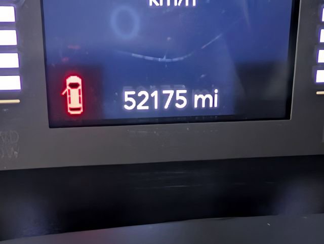 Used 2020 Jeep Cherokee Latitude Plus image 17