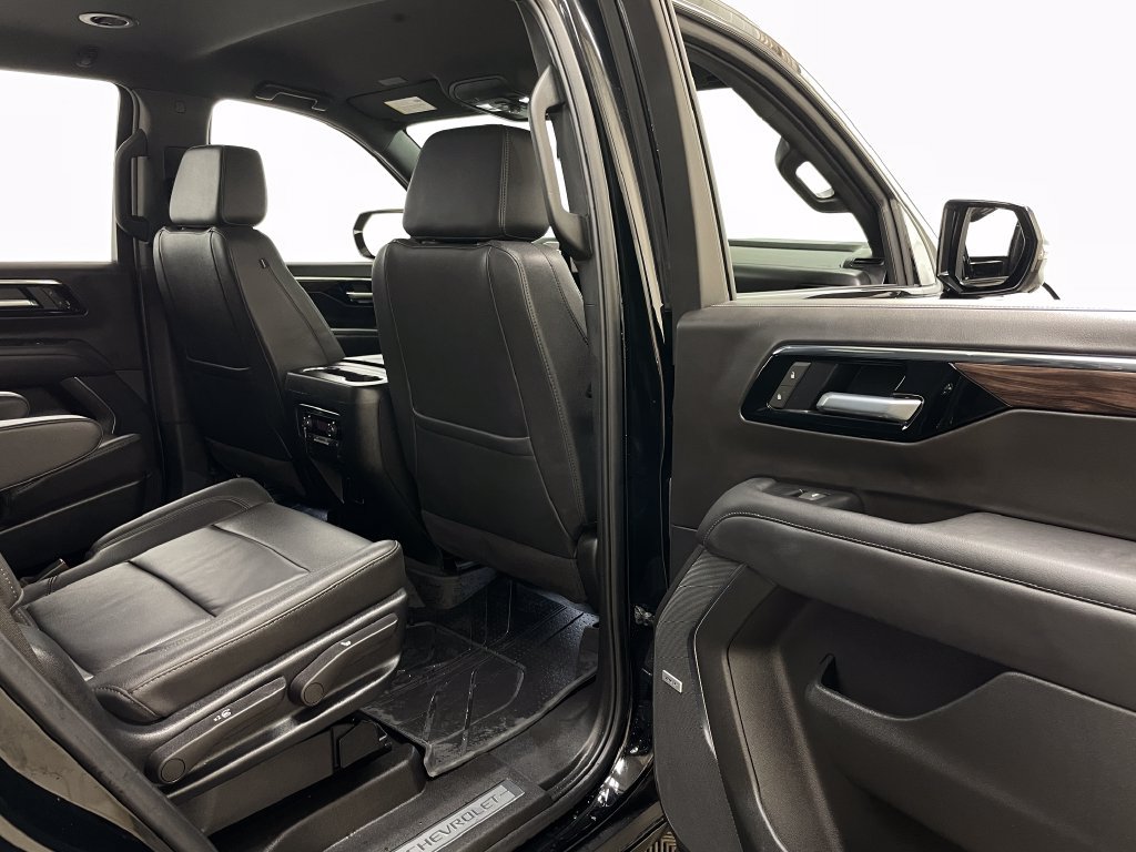 Used 2025 Chevrolet Tahoe Z71 w/ Comfort Package AWD/4WD image 48