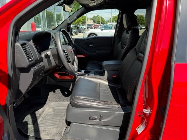 Used 2024 Nissan Frontier PRO-4X w/ Pro Premium Package AWD/4WD image 17