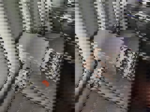 Used 2025 Mercedes-Benz GLC 300 4MATIC image 83