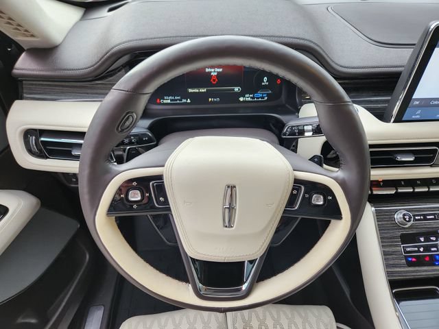 Used 2023 Lincoln Aviator Black Label Grand Touring w/ Class IV Trailer Tow Package AWD/4WD image 12