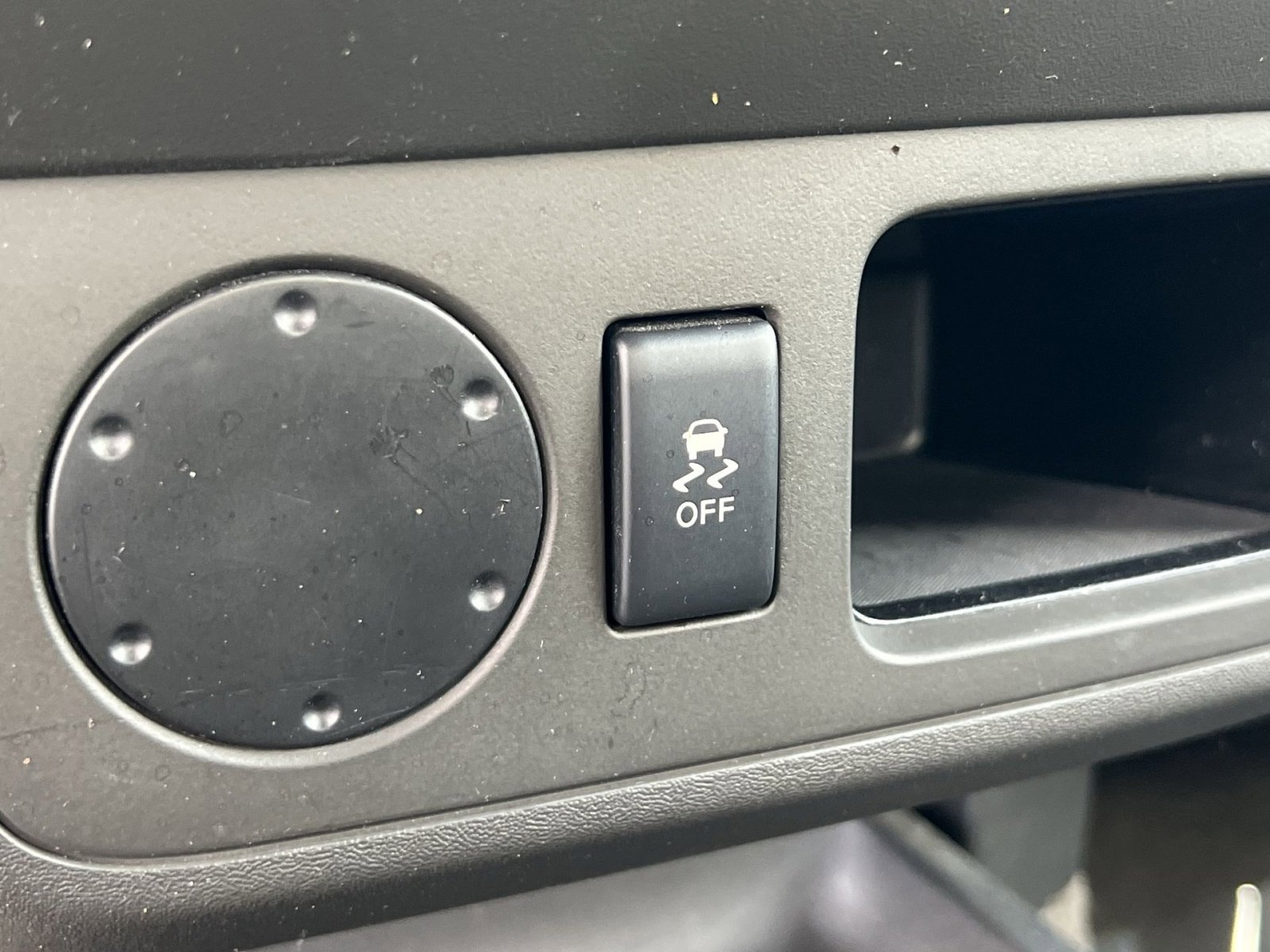 Used 2014 Nissan Frontier S w/ S Preferred Package image 32