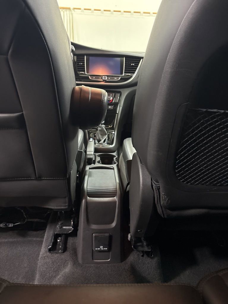 Used 2019 Buick Encore Essence image 20