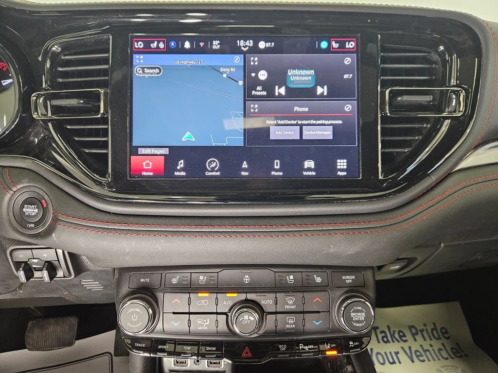 Used 2024 Dodge Durango R/T w/ Tow 'N Go Group AWD/4WD image 17