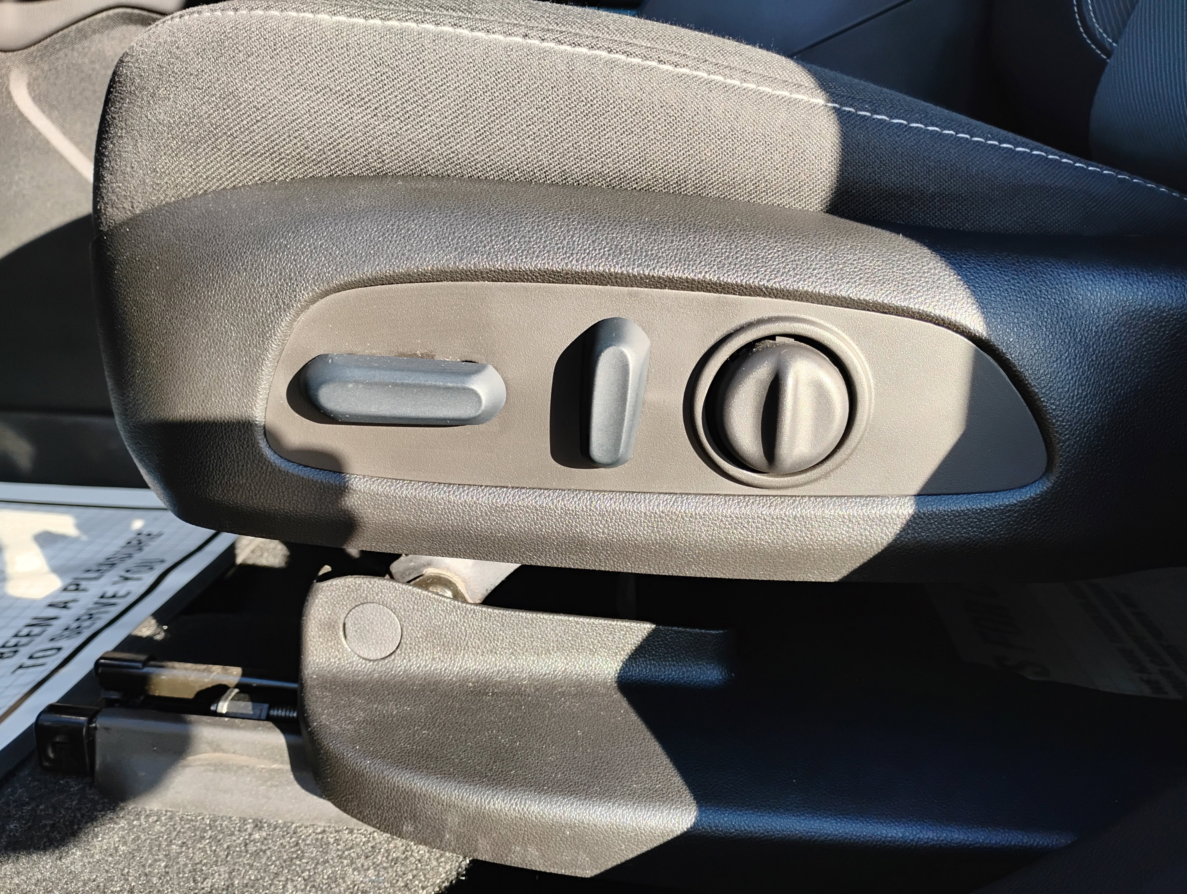 Used 2023 Chevrolet Blazer LT w/ Convenience Package image 14