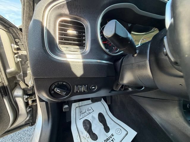 Used 2015 Dodge Charger R/T RWD image 17
